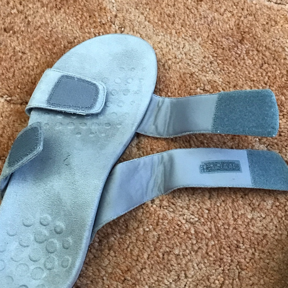 Vionic Samoa Gray Metallic Silver Adjustable Stra… - image 7